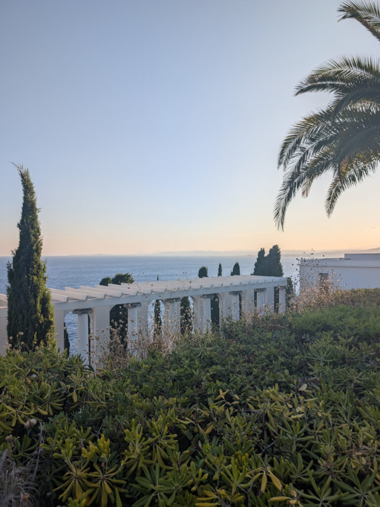Paysage au niveau du sentier littoral entre Nice et Villefranche-sur-Mer.