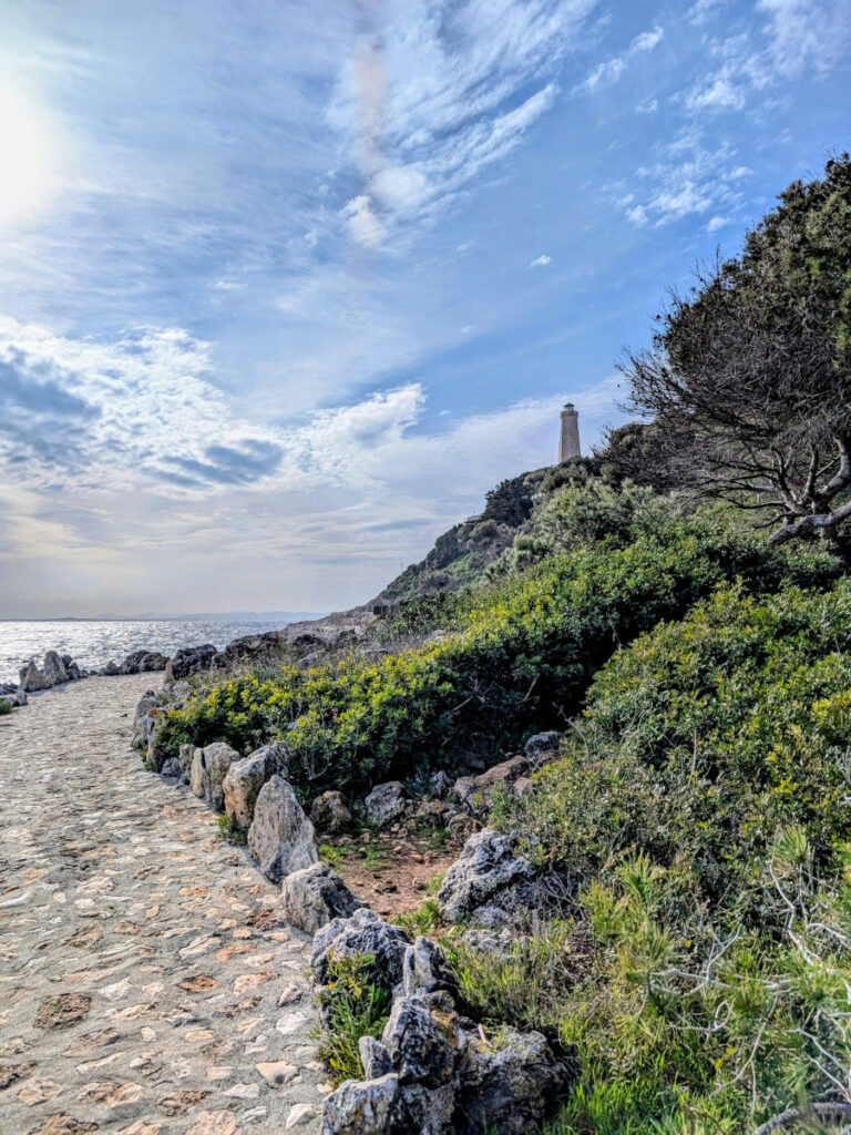 Le phare du Cap-Ferrat à Saint-Jean-Cap-Ferrat.