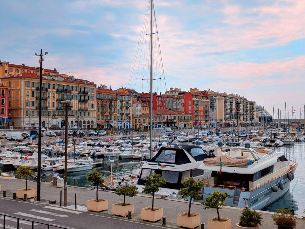 Les bateaux du port de Nice.