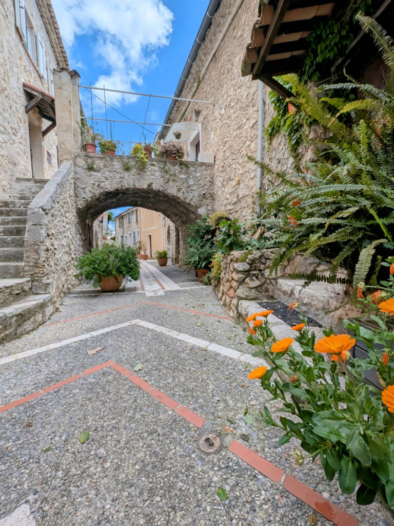 Village d'Aspremont.