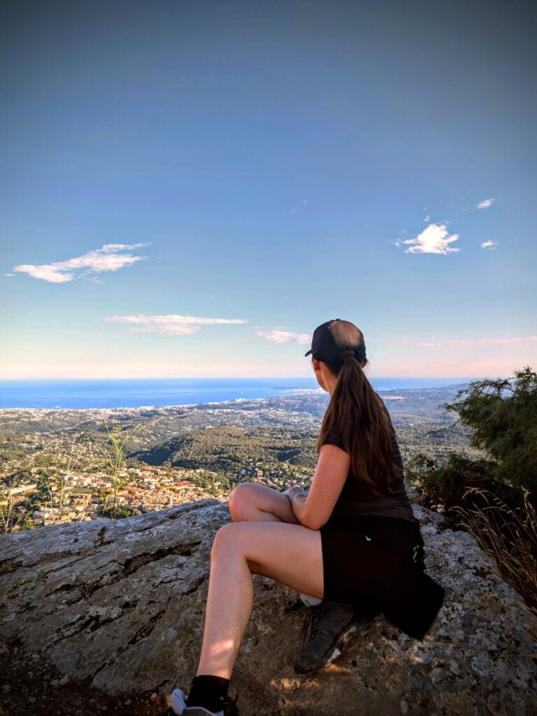 Pieds d'Azur au Baou des Blancs.