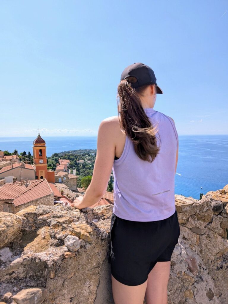 Visiter Roquebrune Cap Matin avec Pieds d'Azur.