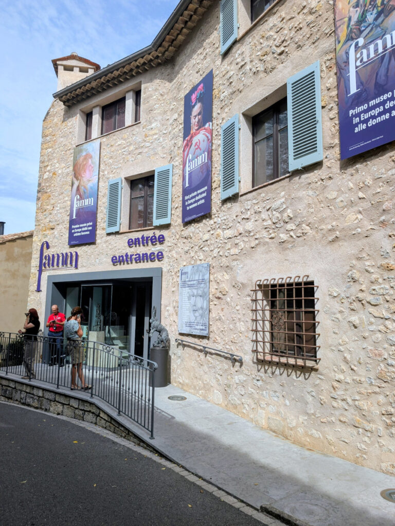 Le musée FAMM à Mougins vieux village.
