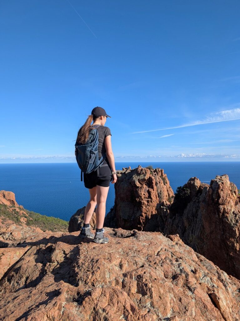 Pieds d'Azur dans le Massif de l'Estérel.