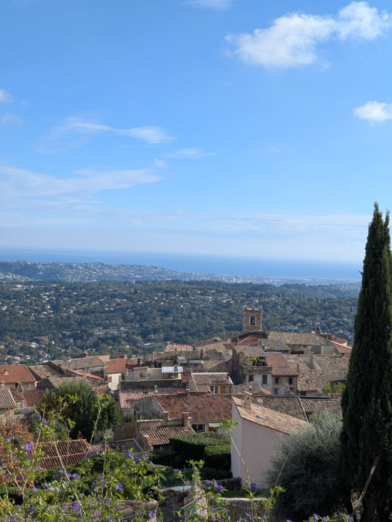 Saint-Jeannet et son panorama.