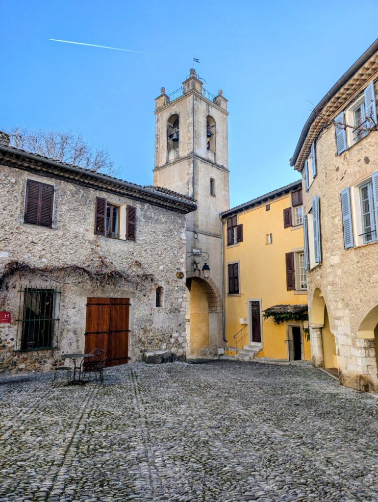 L'église Saint-Pierre et Saint-Paul à Cagnes.