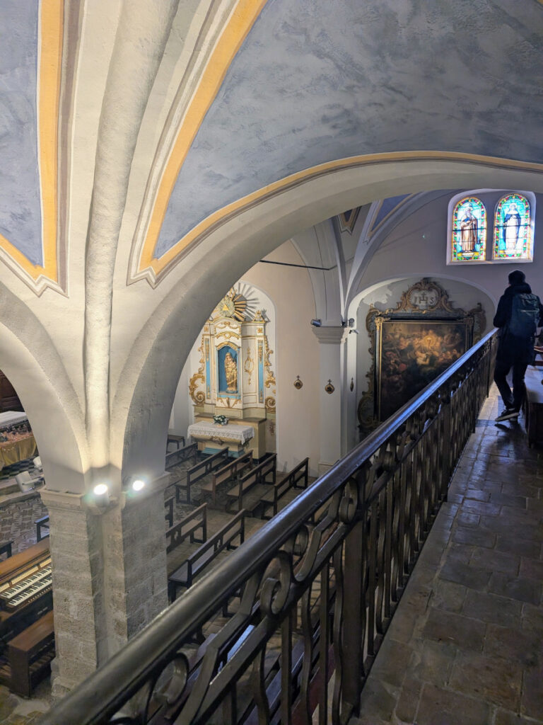 Intérieur de l'église Saint-Pierre et Saint-Paul.