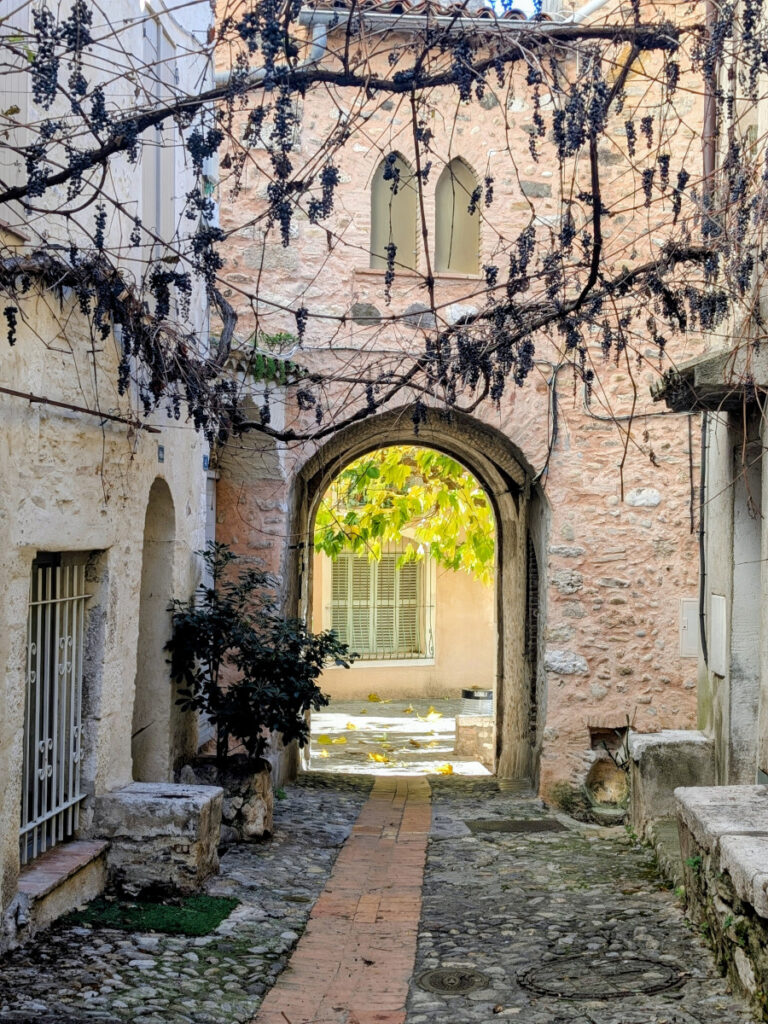 Ruelle haut-de-Cagnes