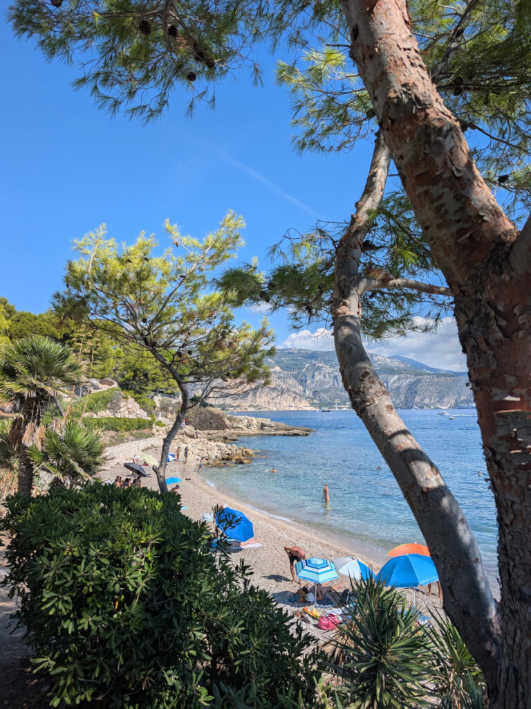La plage Cros deï pin à Saint-Jean-Cap-Ferrat.